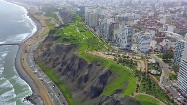 Vista Aérea Con Dron Del Paseo Marítimo Miraflores Costa Verde — Vídeo de stock