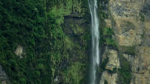 Gocta Waterfall Raonforest One Highest Waterfalls World Chachapoyas Amazonas Peru — Stock Video