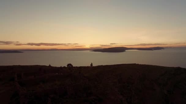 Vista Aérea Costa Isla Taquile Lago Titicaca Perú — Vídeos de Stock