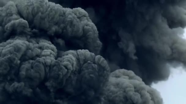 Февраль 2020 Эффектное Извержение Вулкана Огромные Валуны Выбрасываются Облака Пепла — стоковое видео