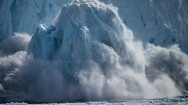 Slow Motion Massive Icefalls Make Hidden Ice Surging Upwards Generates — Stock videók