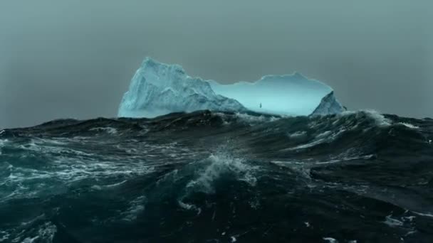 Movimiento Lento Ola Tormenta Rodean Antártida Mar Más Áspero Tierra — Vídeo de stock