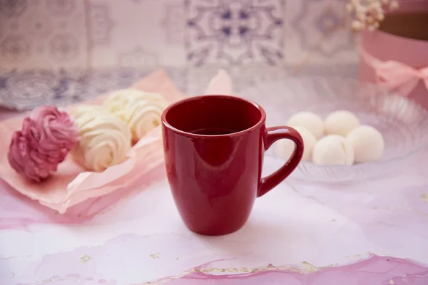 Нежный Розовый Белый Зефир Украшением Чашкой Чая Вид Сверху Зимняя — стоковое фото