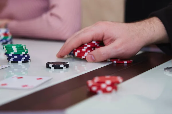 Poker Spel Koncept Med Marker Kort Bordet Njuter Stunden Digital — Stockfoto