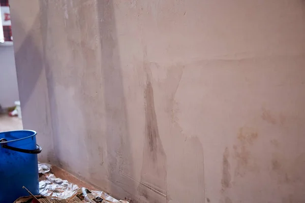 Vorbereitung Wand Für Reparatur Wohnungssanierung Echter Nicht Inszenierter Schuss — Stockfoto