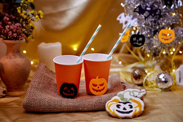 Creative Halloween Tree Festive Party Atmosphere Halloween Holidays Candles Orange — Stock Photo, Image