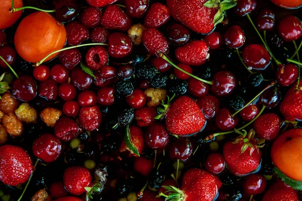 Summer Fresh Fruits Berries Background Strawberries Apricots Cherries Mulberry Currant — Foto de Stock