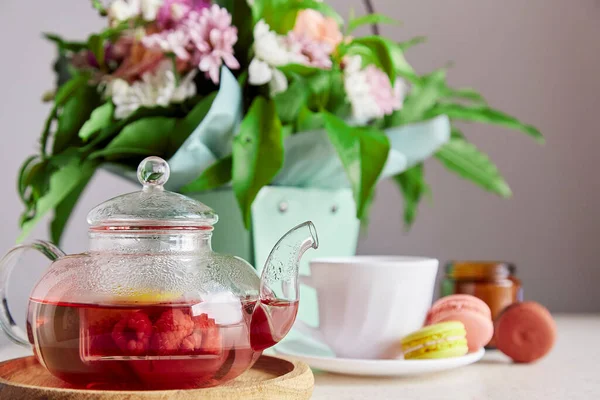 Thé Rouge Framboise Base Plantes Naturel Dans Une Théière Verre — Photo