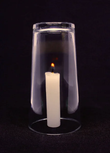Science Experiment Candle Going Out Due Low Oxygen Glass — Foto Stock