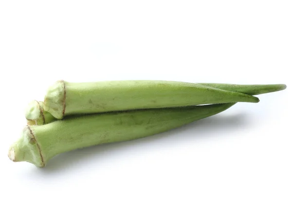 Rauwe Groene Okra Witte Achtergrond — Stockfoto