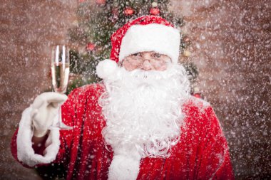 Noel Baba bir cam