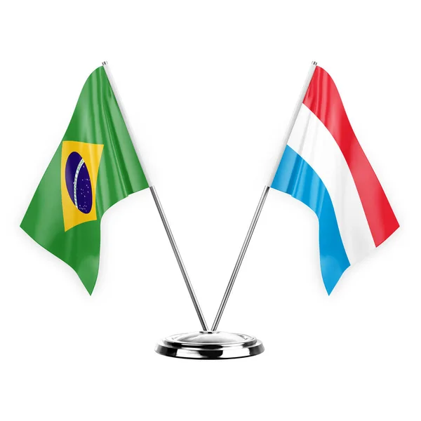 白い背景の3Dイラストで隔離された2つのテーブルフラグ ブラジルとLuxemburg — ストック写真