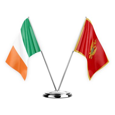 Beyaz arka planda izole edilmiş iki masa bayrakları. 3 boyutlu illüstrasyon, İrlanda ve Montgomery.