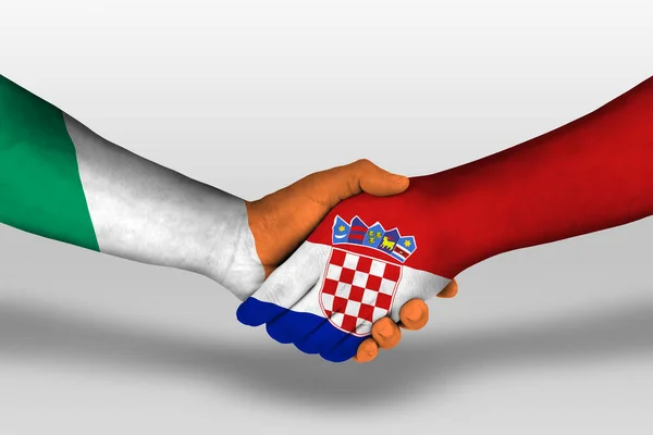 Apretón Manos Entre Croacia Banderas Irlanda Pintadas Las Manos Ilustración —  Fotos de Stock