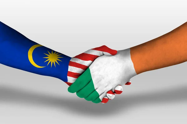 Handshake Ireland Malaysia Flags Painted Hands Illustration Clipping Path — Fotografia de Stock