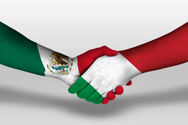 Рукостискання Між Італією Mexico Прапори Намальовані Руках Ілюстрації Відсіканням Шляху — стокове фото