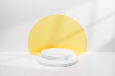 Çember merdivenleri ve duvarlarında renkler olan çok az boş podyum. Boş oda konsepti ve yarı daire şeklinde doğal ışıklandırma. 3d şekil, ürün görüntüleme sunumu hazırlanıyor.