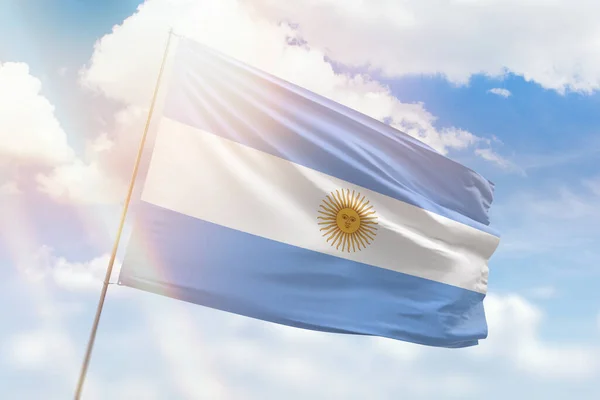 Солнечное Голубое Небо Флагшток Флагом Аргентины — стоковое фото