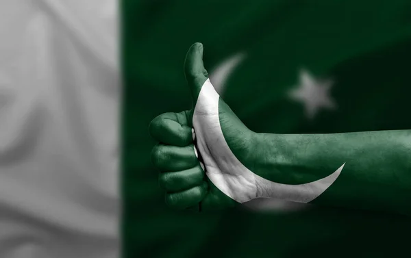 Hand Making Thumb Painted Flag Pakistan — ストック写真
