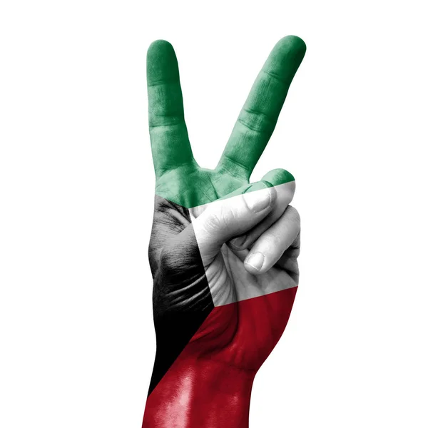 Mão Fazendo Sinal Vitória Com Bandeira Kuwait — Fotografia de Stock