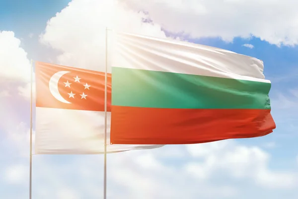 Sunny Blue Sky Flags Bulgaria Singapore — Foto de Stock