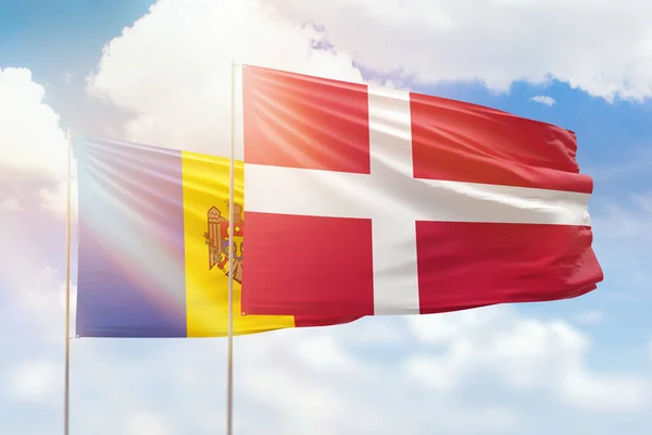 Sunny Blue Sky Flags Denmark Moldova — Stock fotografie