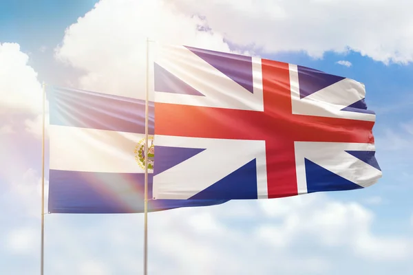 Sunny Blue Sky Flags Great Britain Salvador — Stockfoto