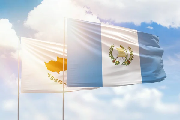 Sunny Blue Sky Flags Guatemala Cyprus — 图库照片