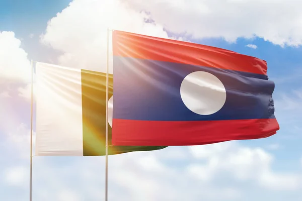 Sunny Blue Sky Flags Laos Pakistan — 图库照片