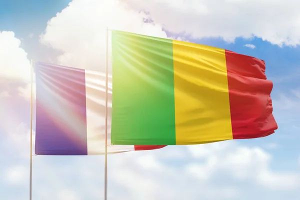 Sunny Blue Sky Flags Mali France — 图库照片