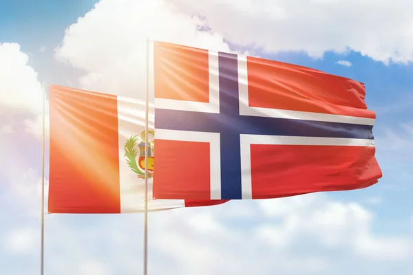 Sunny Blue Sky Flags Norway Peru – stockfoto