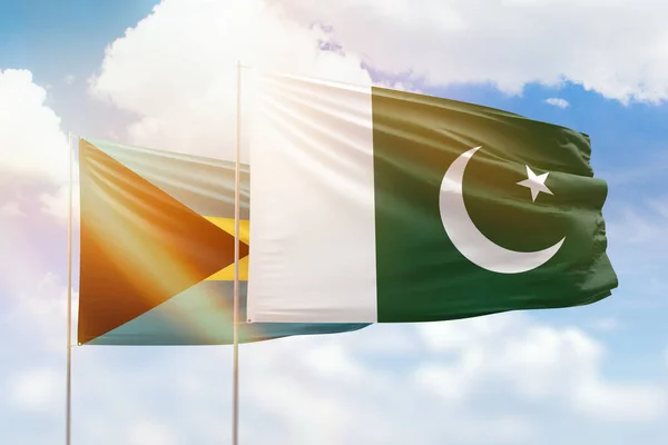 Sunny Blue Sky Flags Pakistan Bahamas — ストック写真