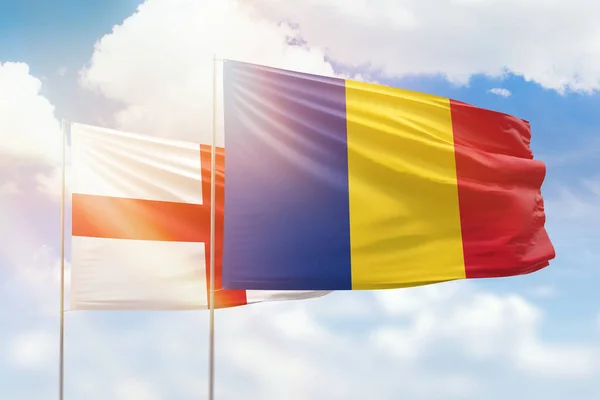Sunny Blue Sky Flags Romania England — Stockfoto