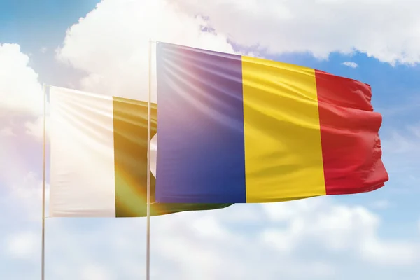 Sunny Blue Sky Flags Romania Pakistan — Stockfoto