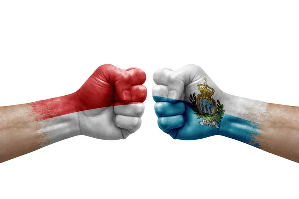 Дві Руки Ють Одна Одну Білому Фоні Державні Прапори Розфарбовані — стокове фото
