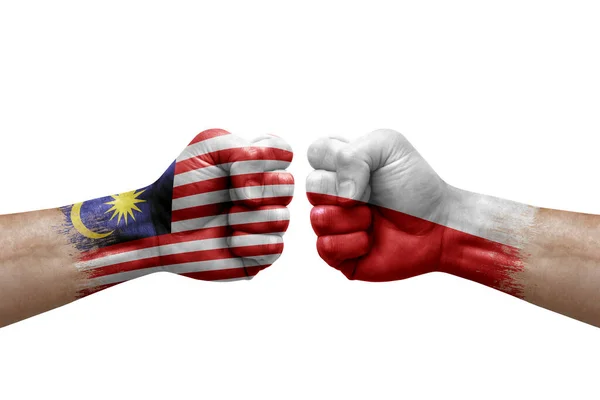 Дві Руки Ударяють Одна Одній Білому Тлі Прапори Країн Намальовані — стокове фото