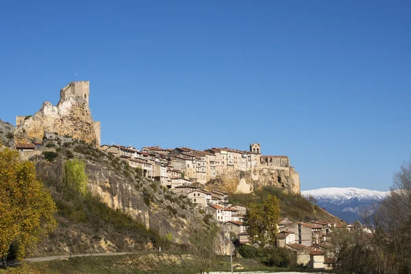 Vista panorâmica da cidade e castelo de Frias, Burgos, Castilla, S — Fotografia de Stock