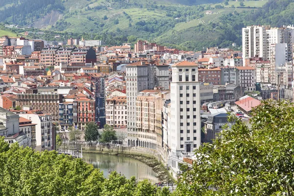 Letecké záběry Bilbao city a fasády, Bizkaia, Baskicko — Stock fotografie