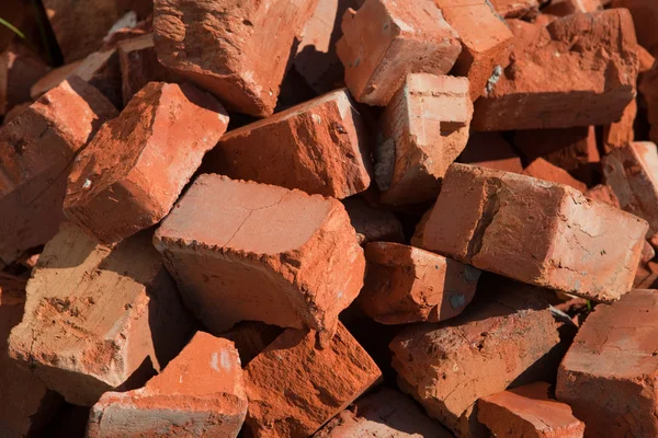 Broken brick — Stock Photo, Image