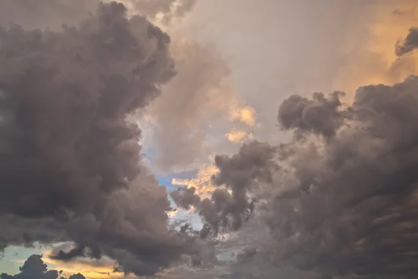 Clouds in the evening sky 4 — Stock Photo, Image