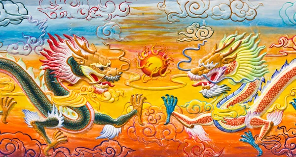 Dragon chinese sculpture on a wall in Chinese temple.in public. — Stock Photo, Image