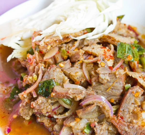 Porc épicé, cuisine thaïlandaise . — Photo