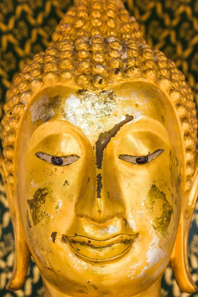 Viejo oro buddha estatua cara . — Foto de Stock