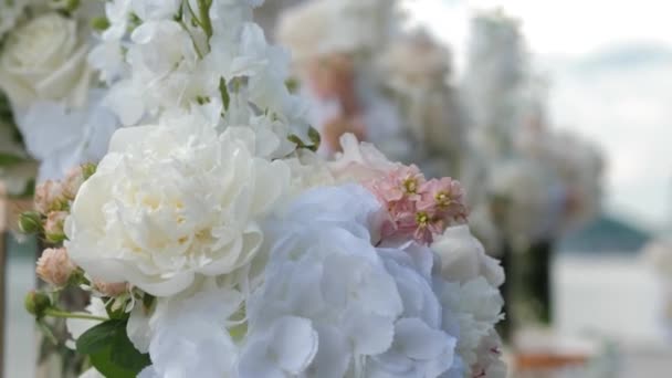 Bröllop inredning blommor — Stockvideo