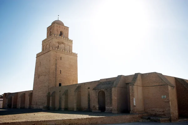 Minaret van de grote moskee van kairouan — Stockfoto