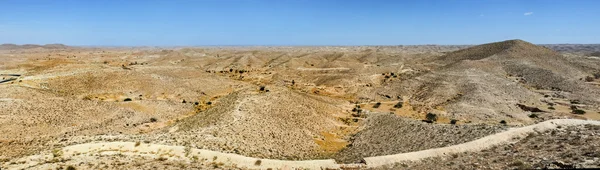 Панорамный вид пустыни Сахара на юге Туниса — стоковое фото