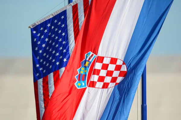 American and Croatian national flags waving — Stock Photo, Image