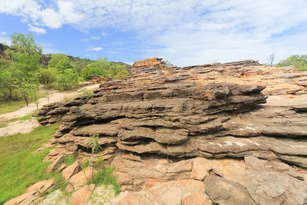 Σχηματισμός βράχου στο εθνικό πάρκο Κακαντού — Φωτογραφία Αρχείου