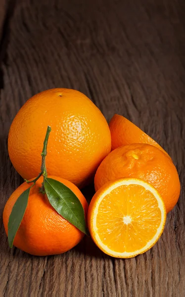 Świeże owoce pomarańczowy — Zdjęcie stockowe