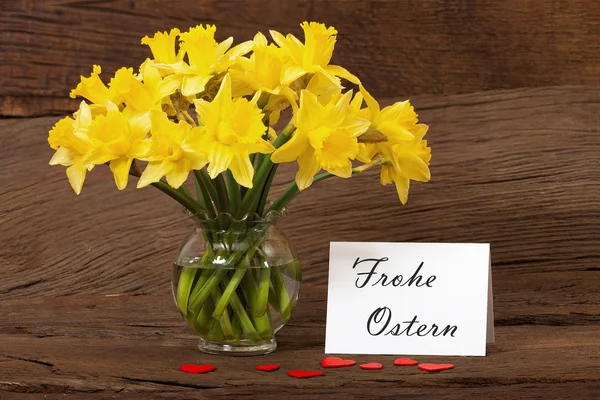 Easter greeting with daffodils — Stock Photo, Image